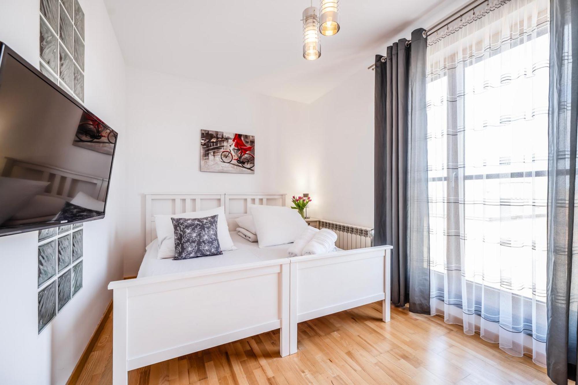 Neapol Parking Gratis Moxy Te&Am Cracow Apartment Krakow Ngoại thất bức ảnh